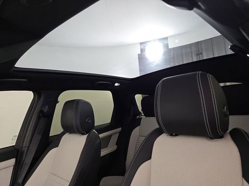 Used 2023 Land Rover Discovery Sport SE R-Dynamic AWD/4WD image 28