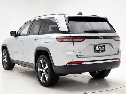 Used 2023 Jeep Grand Cherokee 4WD 4xe image 6