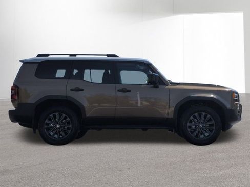 New 2026 Toyota Land Cruiser AWD/4WD image 4