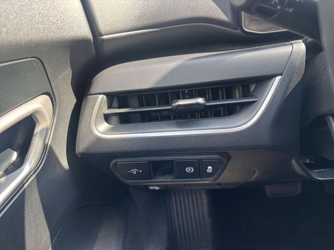Used 2025 Kia K4 FWD image 28