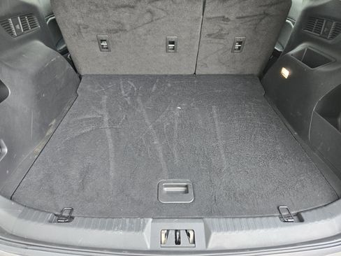 Used 2024 Ford Edge SE w/ Black Appearance Package image 23