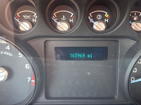 Used 2016 Ford F250 XL w/ Power Equipment Group AWD/4WD image 2