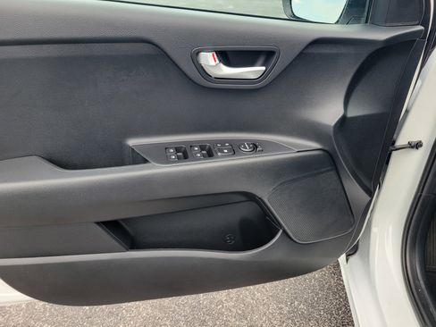Used 2023 Kia Rio S FWD image 22