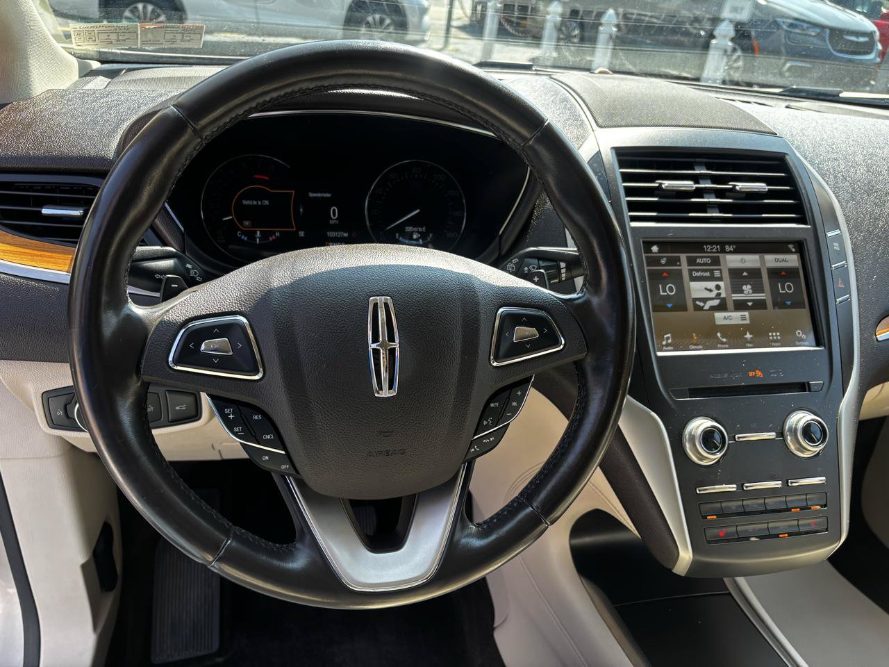 Used 2017 Lincoln MKC Reserve w/ Lincoln MKC Climate Package AWD/4WD image 13