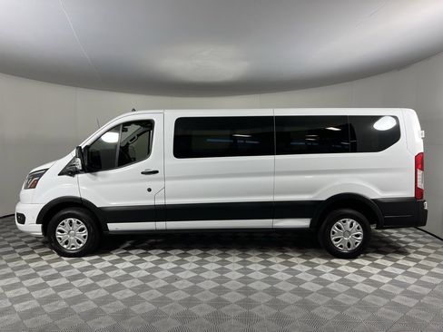Used 2023 Ford Transit 350 XLT image 9