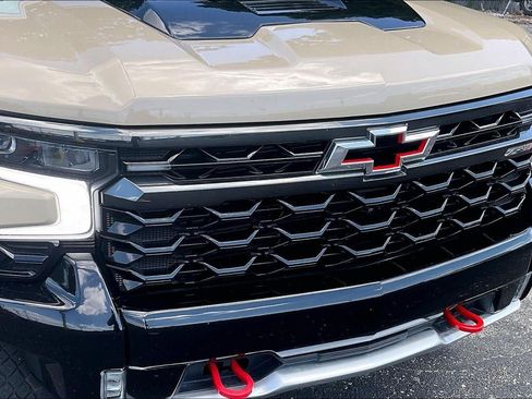 Used 2023 Chevrolet Silverado 1500 ZR2 AWD/4WD image 30
