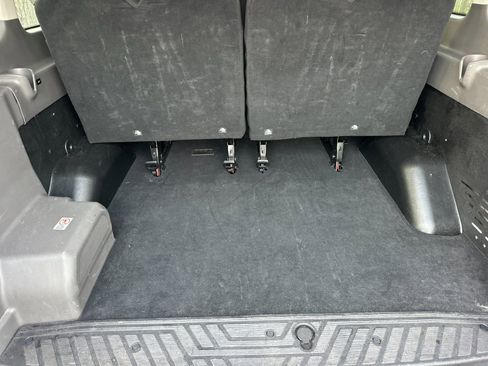 Used 2023 Ford Transit 350 XLT image 18