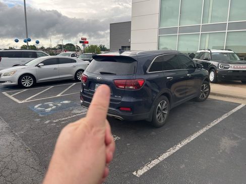 Used 2019 Kia Sorento EX FWD image 6