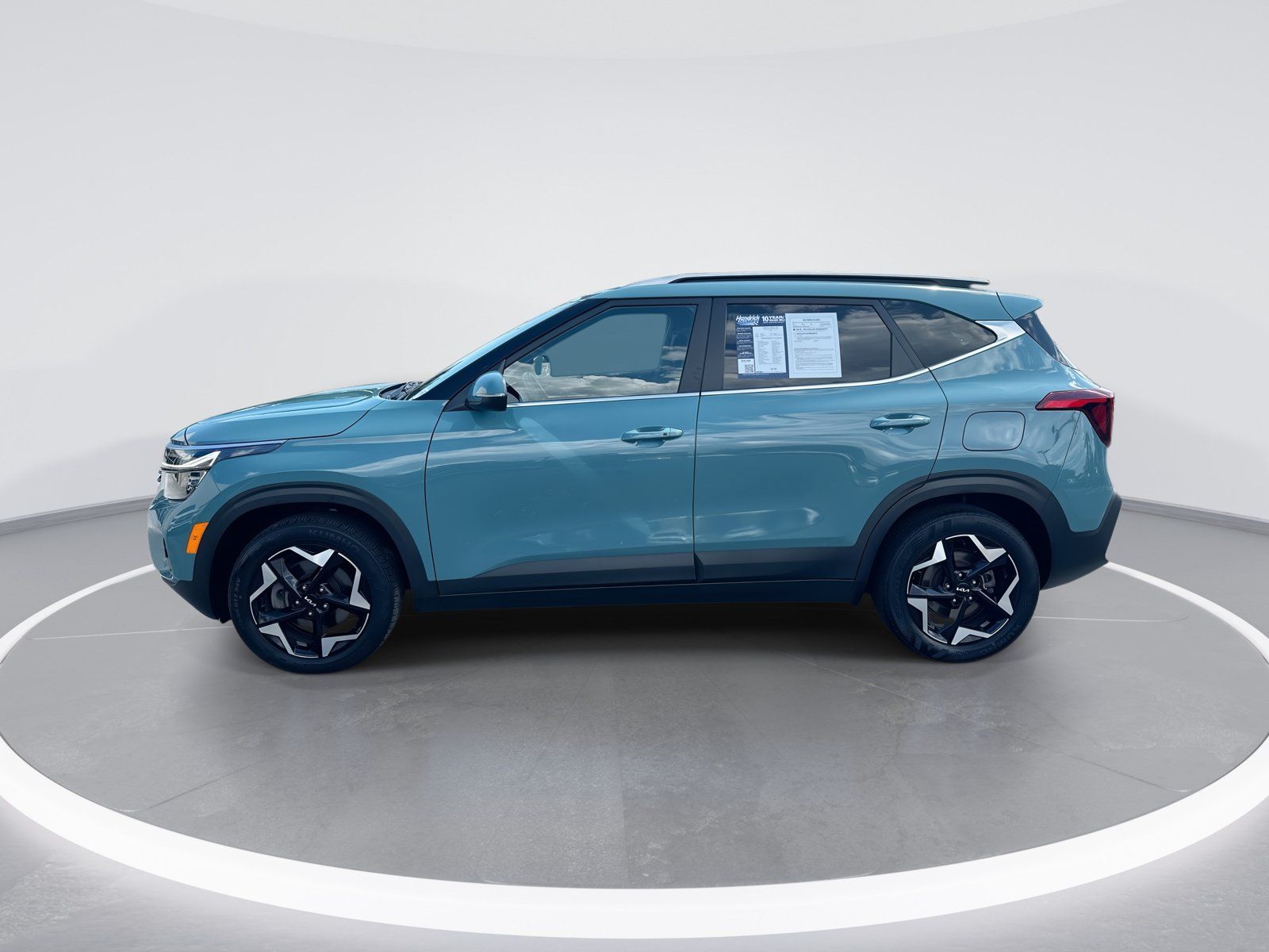 Used 2024 Kia Seltos EX AWD/4WD image 6