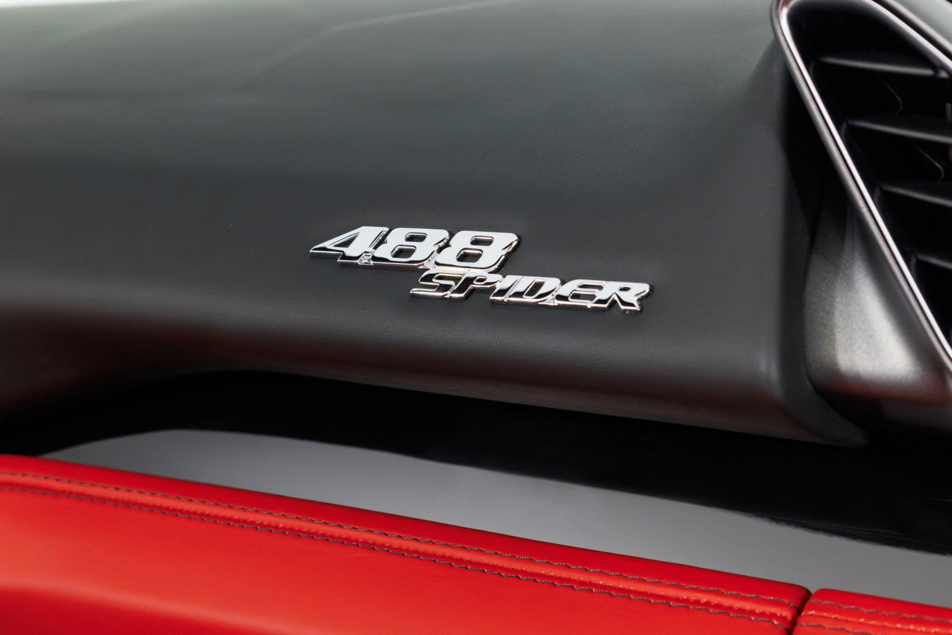 Used 2017 Ferrari 488 Spider RWD image 39