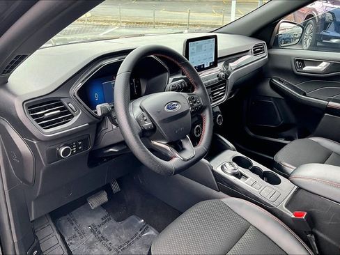Used 2025 Ford Escape ST-Line AWD/4WD image 16