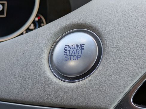 Used 2022 Hyundai Palisade Limited w/ Cargo Package image 32