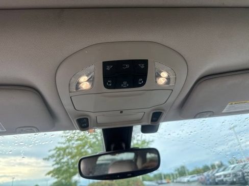 Used 2017 Chrysler Pacifica Limited FWD image 23