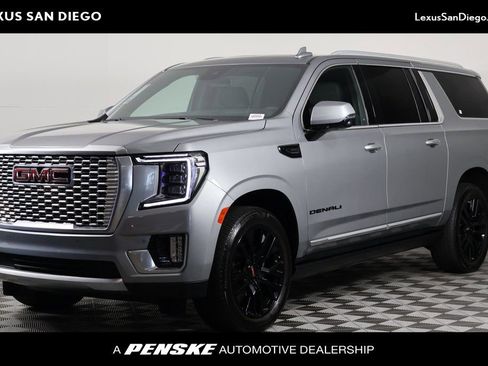 Used 2023 GMC Yukon XL Denali AWD/4WD image 1
