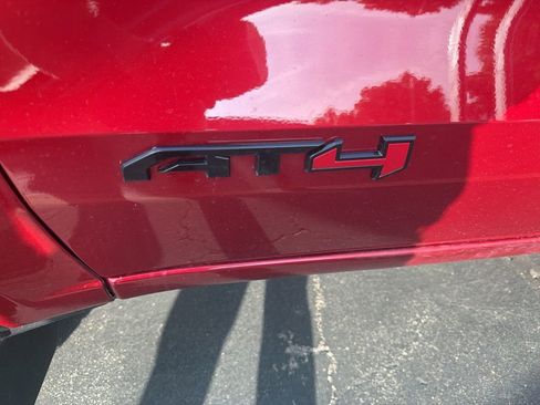 Used 2023 GMC Canyon AT4 AWD/4WD image 3
