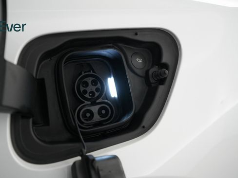 Used 2023 Polestar Polestar 2 w/ Pilot Pack image 23