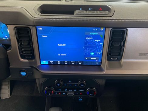 New 2025 Ford Bronco Outer Banks image 29