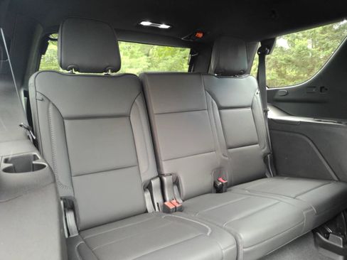 Used 2021 GMC Yukon Denali w/ Denali Ultimate Package AWD/4WD image 22