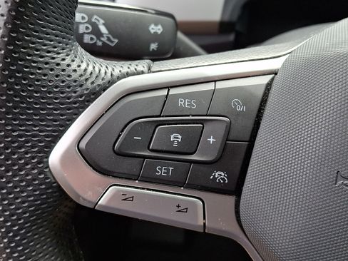 Used 2023 Volkswagen Atlas Cross Sport SEL Premium R-Line AWD/4WD image 24
