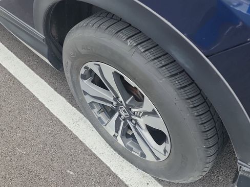 Used 2019 Honda CR-V LX image 9