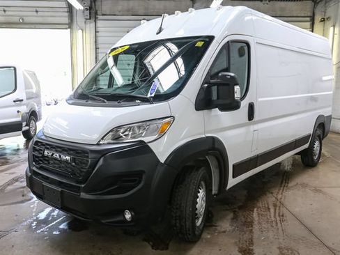 Used 2026 RAM ProMaster 2500 w/ Convenience Group FWD image 5