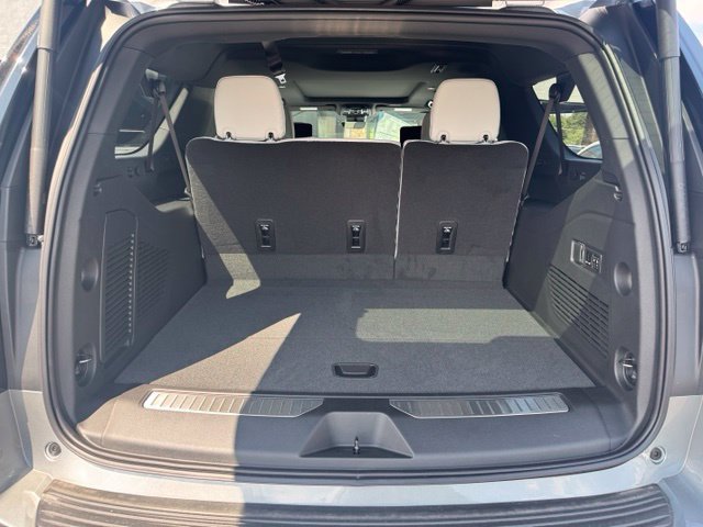 New 2026 Chevrolet Suburban Premier AWD/4WD image 30