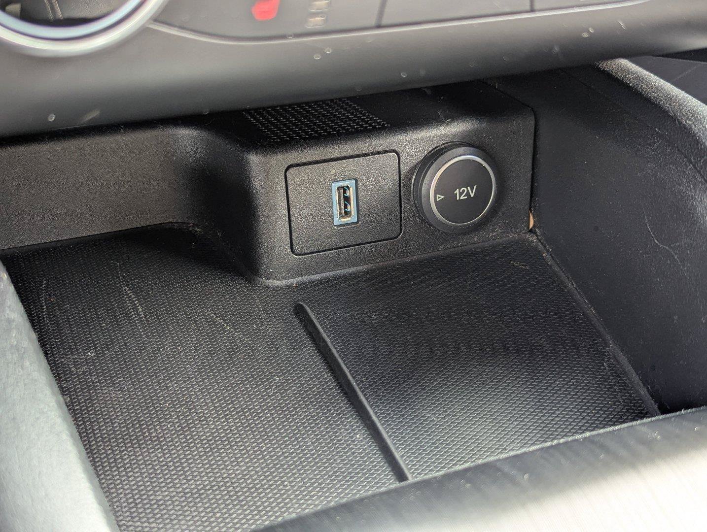 Used 2020 Ford Escape SE AWD/4WD image 21