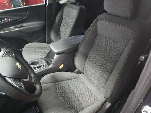 Used 2023 Chevrolet Equinox LT image 17