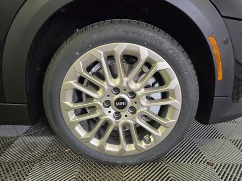 New 2026 MINI Cooper S image 2