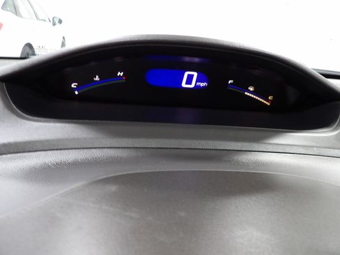 Used 2010 Honda Civic DX-VP image 14