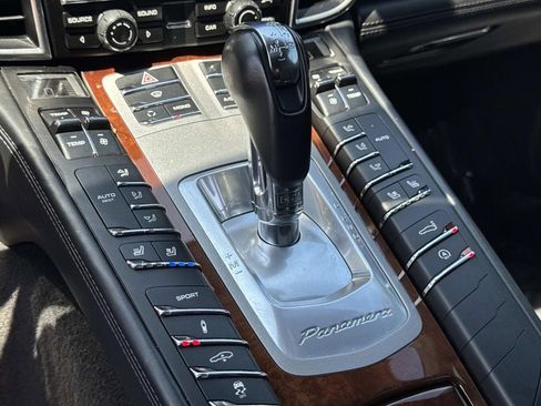 Used 2012 Porsche Panamera AWD/4WD image 27