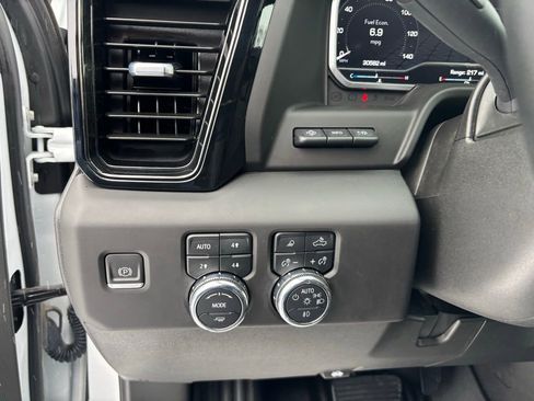 Used 2024 GMC Sierra 3500 AT4 w/ Technology Package image 16