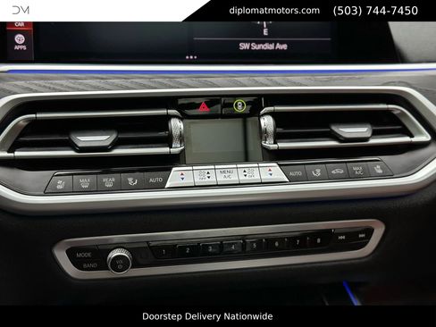 Used 2021 BMW X7 M50i image 31