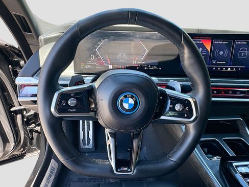 Used 2024 BMW 750e xDrive image 11