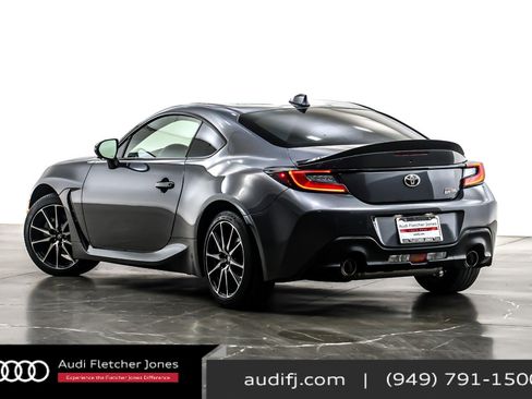 Used 2023 Toyota GR86 image 11