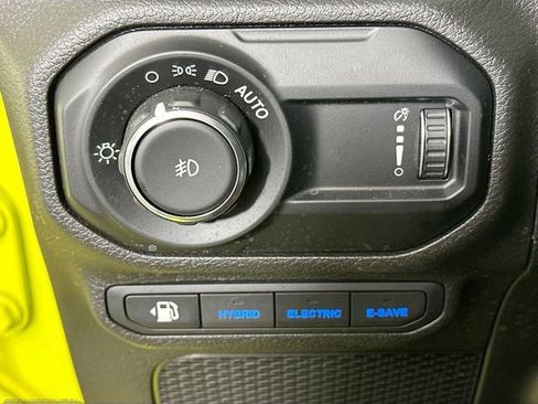 Used 2023 Jeep Wrangler Unlimited Sahara w/ Cold Weather Group image 24