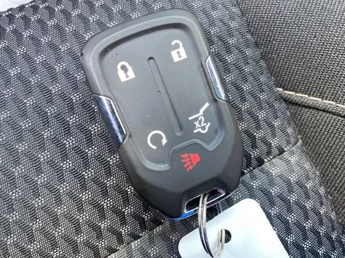Certified 2023 GMC Acadia SLE w/ Driver Convenience Package FWD image 24