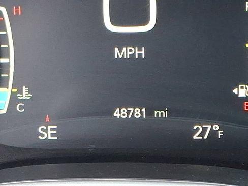 Used 2020 Chrysler Pacifica Touring-L Plus w/ Advanced Safetytec Group image 23