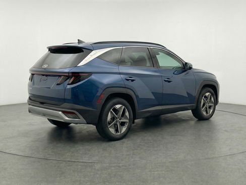 Used 2025 Hyundai Tucson SEL FWD image 9