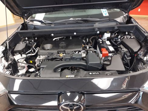 Used 2023 Toyota RAV4 XLE Premium image 25