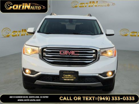Used 2018 GMC Acadia SLT image 2