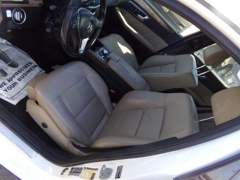 Used 2013 Mercedes-Benz E 350 BlueTEC Sedan image 7