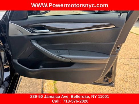Used 2019 BMW 530e w/ Convenience Package RWD image 27