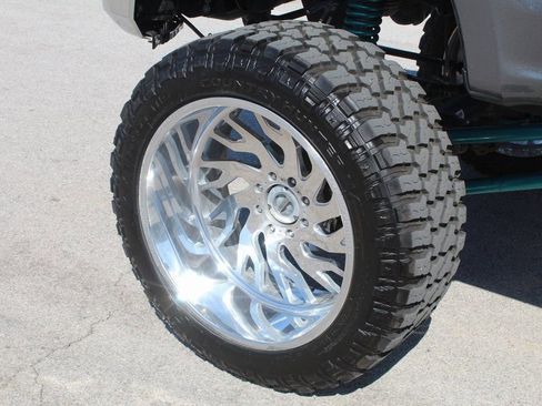 Used 2022 Ford F250 Lariat w/ Lariat Ultimate Package image 5