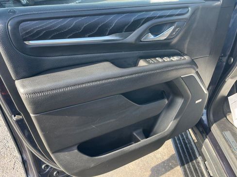 Used 2023 GMC Yukon Denali image 17