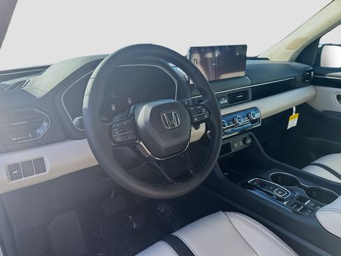 New 2026 Honda Pilot EX-L image 9