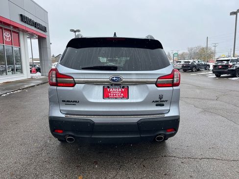 Used 2022 Subaru Ascent Onyx Edition image 4