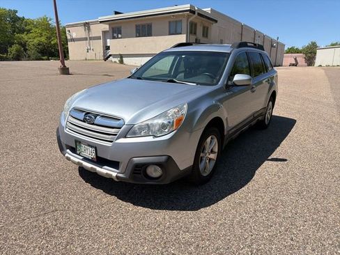Used 2014 Subaru Outback 2.5i Limited w/ Moonroof Package AWD/4WD image 5