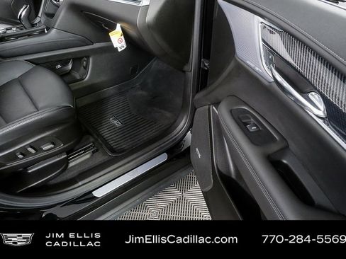 Certified 2024 Cadillac XT6 Sport w/ Technology Package image 27