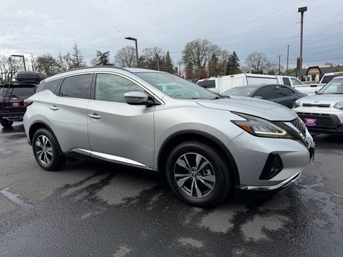 Used 2023 Nissan Murano SV AWD/4WD image 9
